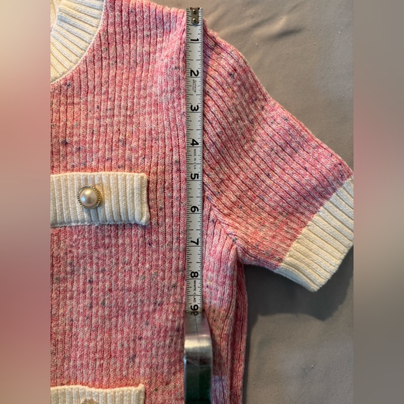 Women's Sweater - Picture 7 of 16